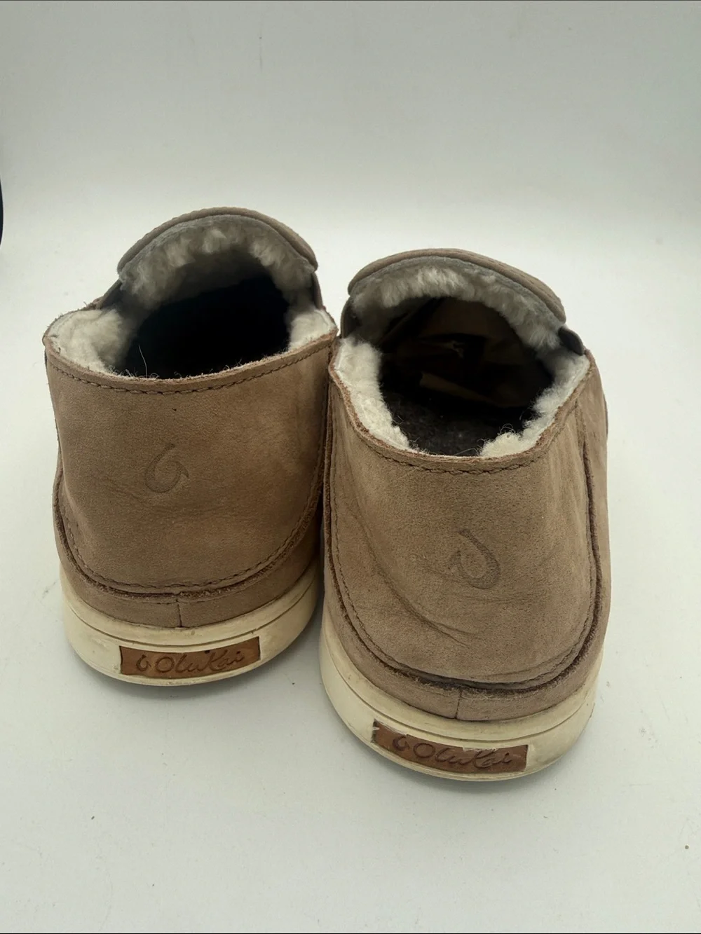 Women’s OluKai Pehuea Heu leather shearling-lined slip-on sneakers taupe sz 6